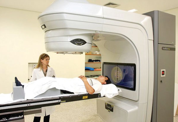 Ministério da Saúde assina acordo para produção de aparelhos de radioterapia no Brasil